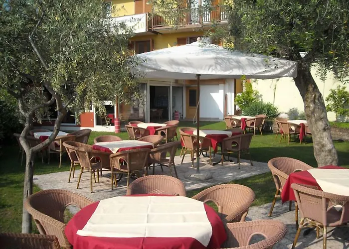 Albergo Navene Hotel 2*