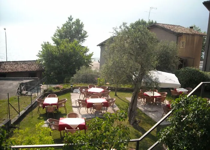 Albergo Navene 2* Navene