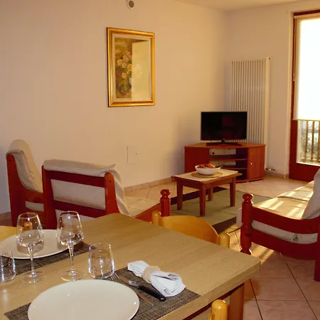 Отель Albergo Navene 2*