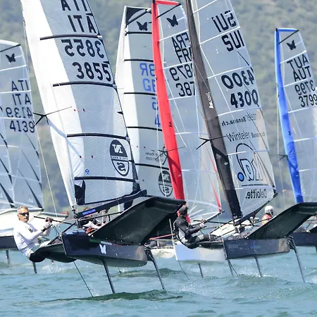 호텔 Albergo Navene